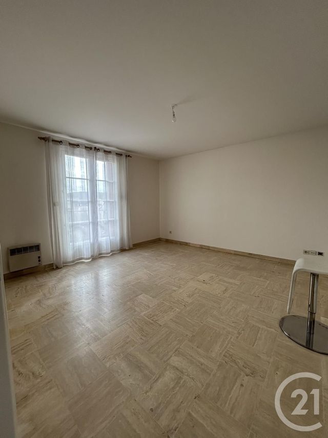 Appartement F2 à louer - 2 pièces - 57.48 m2 - ETAMPES - 91 - ILE-DE-FRANCE - Century 21 C.I Conseils