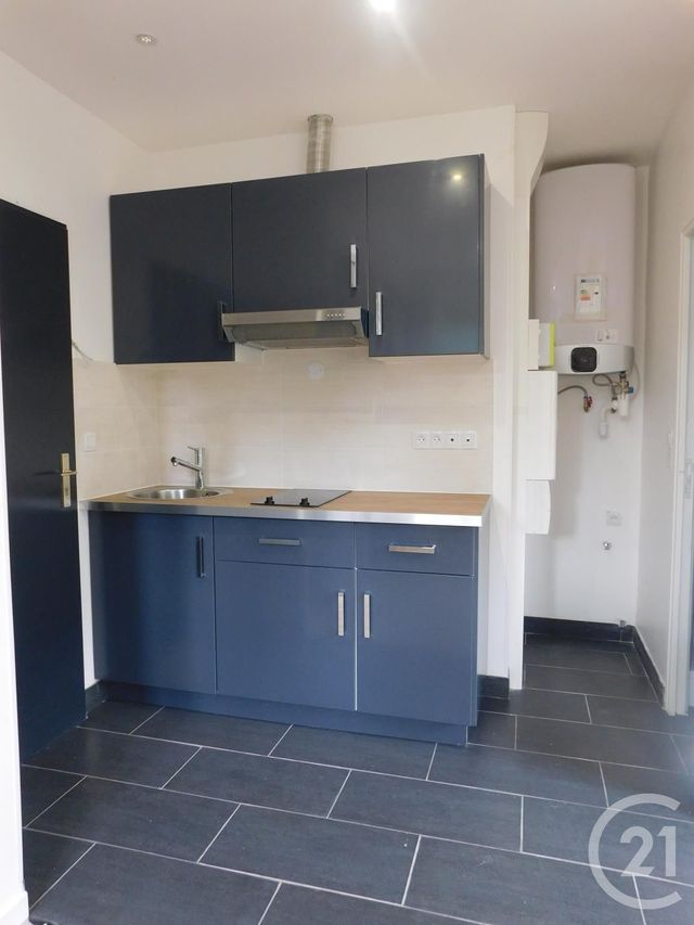 Appartement Studio à louer - 1 pièce - 24.5 m2 - EVRY - 91 - ILE-DE-FRANCE - Century 21 C.I Conseils