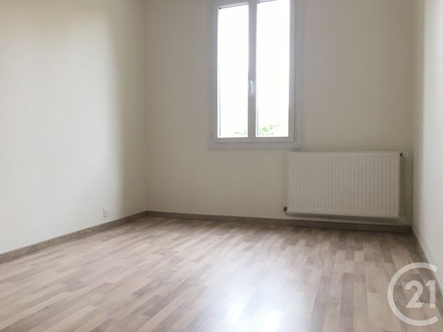 Appartement à louer - 2 pièces - 44.25 m2 - MORIGNY CHAMPIGNY - 91 - ILE-DE-FRANCE - Century 21 C.I Conseils