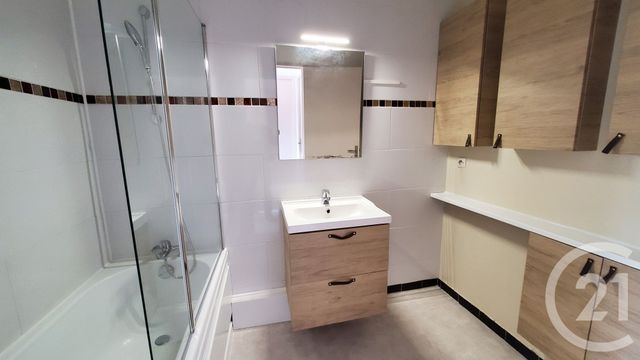 Appartement F3 à vendre - 3 pièces - 68.5 m2 - MELUN - 77 - ILE-DE-FRANCE - Century 21 C.I Conseils