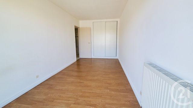 Appartement F3 à vendre - 3 pièces - 68.5 m2 - MELUN - 77 - ILE-DE-FRANCE - Century 21 C.I Conseils