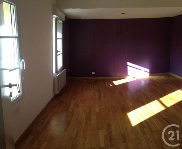 Appartement F4 à louer - 4 pièces - 81.0 m2 - SERMAISES - 45 - CENTRE - Century 21 C.I Conseils