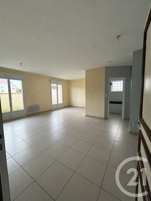 Appartement F3 à louer ANGERVILLE