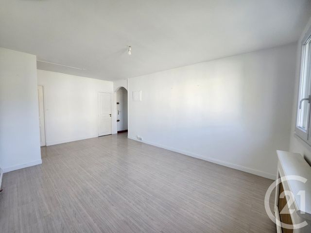Appartement F4 à louer - 4 pièces - 66.84 m2 - ETAMPES - 91 - ILE-DE-FRANCE - Century 21 C.I Conseils