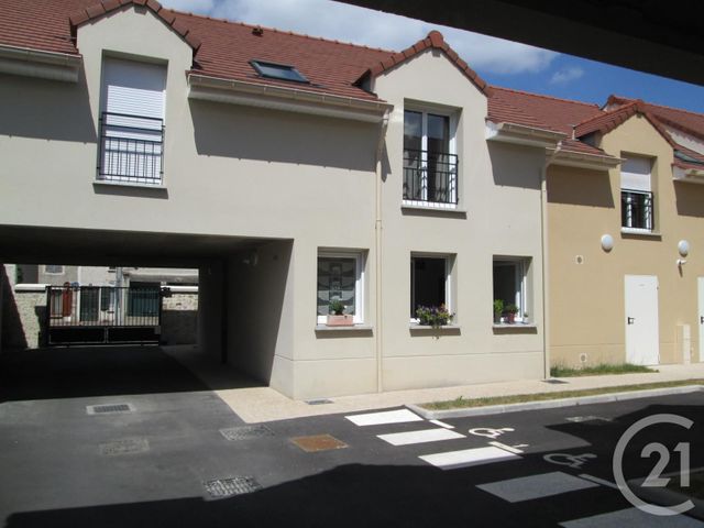 Appartement Studio à louer ETRECHY